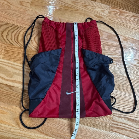 Nike Gym Bag Water Bottle Holders Drawstring Red Black Y2K - Picture 3 of 5